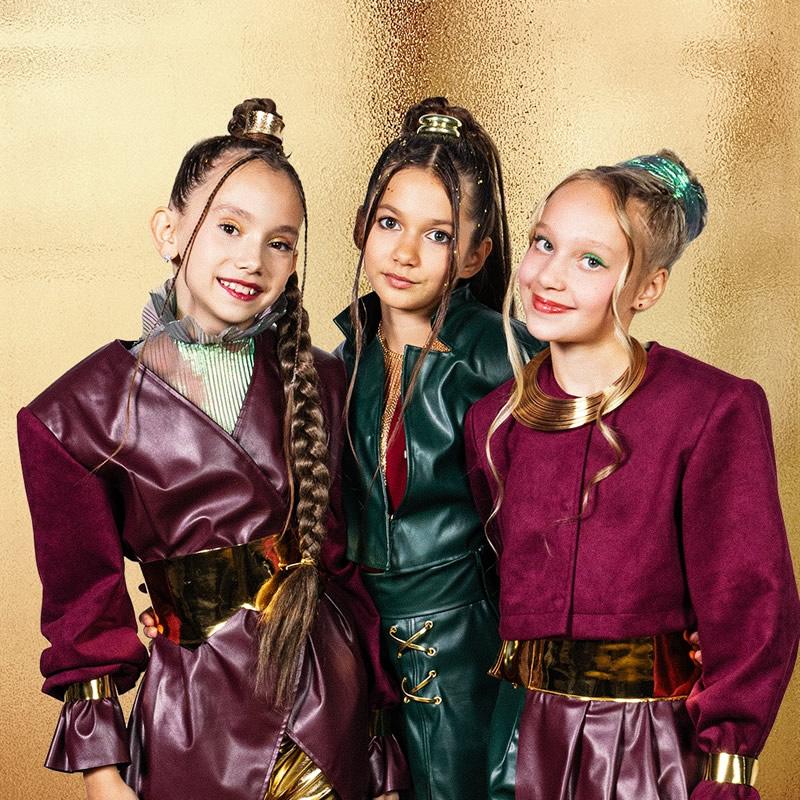 Без игрушек